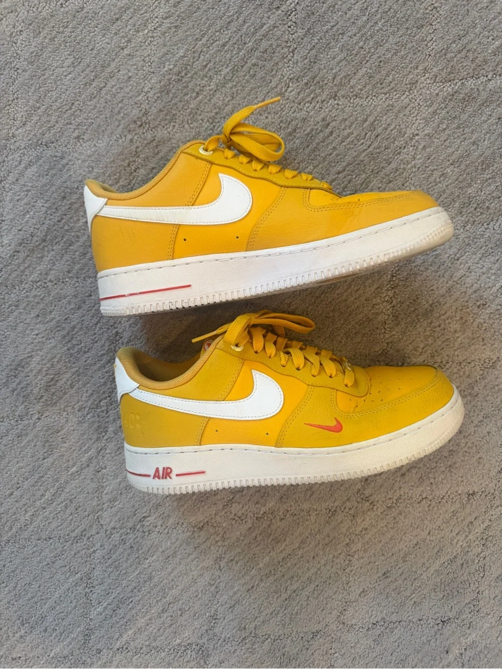 Women’s Size 10 Yellow Nike Air Force 1 Low Sneakers